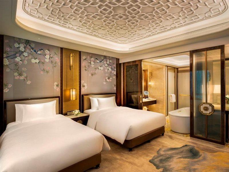Wanda Reign Chengdu Hotel Екстериор снимка