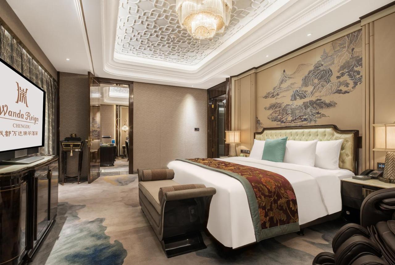 Wanda Reign Chengdu Hotel Екстериор снимка