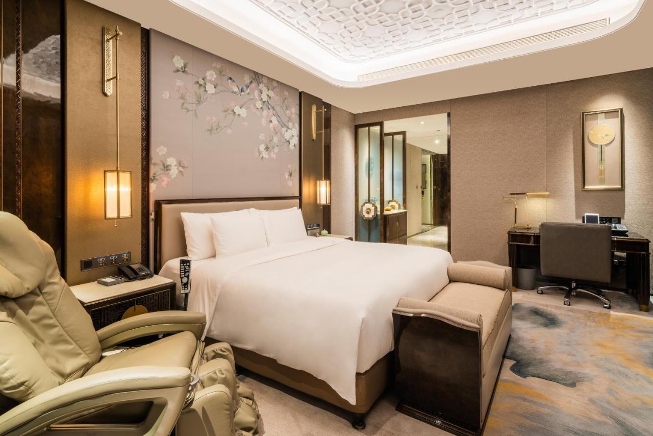 Wanda Reign Chengdu Hotel Екстериор снимка