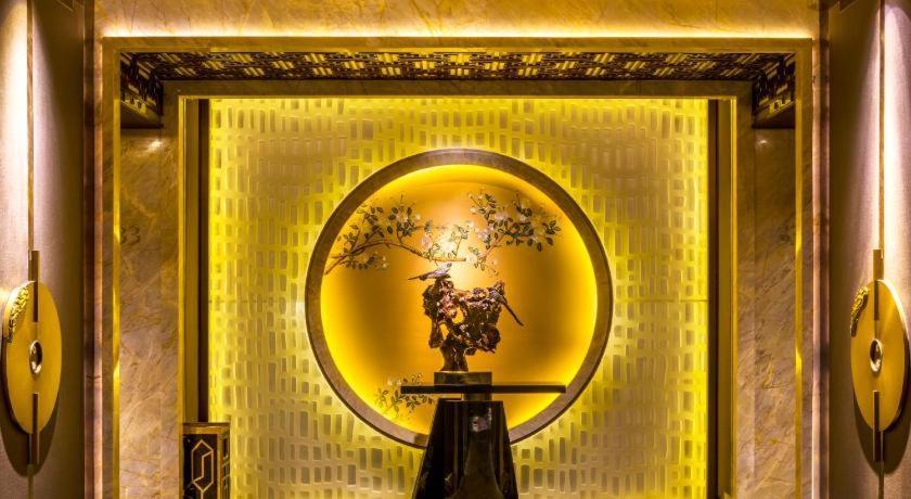 Wanda Reign Chengdu Hotel Екстериор снимка