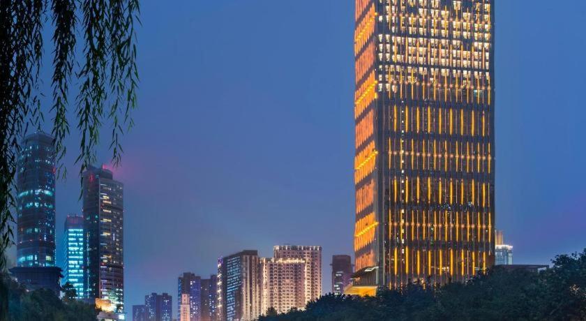 Wanda Reign Chengdu Hotel Екстериор снимка