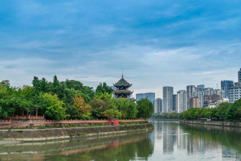 Wanda Reign Chengdu Hotel Екстериор снимка