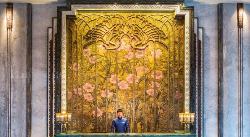 Wanda Reign Chengdu Hotel Екстериор снимка