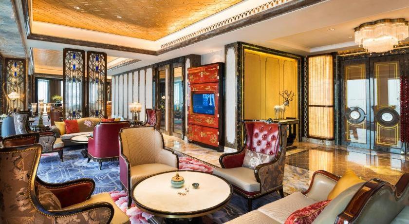 Wanda Reign Chengdu Hotel Екстериор снимка