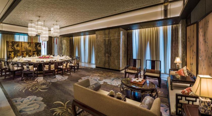 Wanda Reign Chengdu Hotel Екстериор снимка
