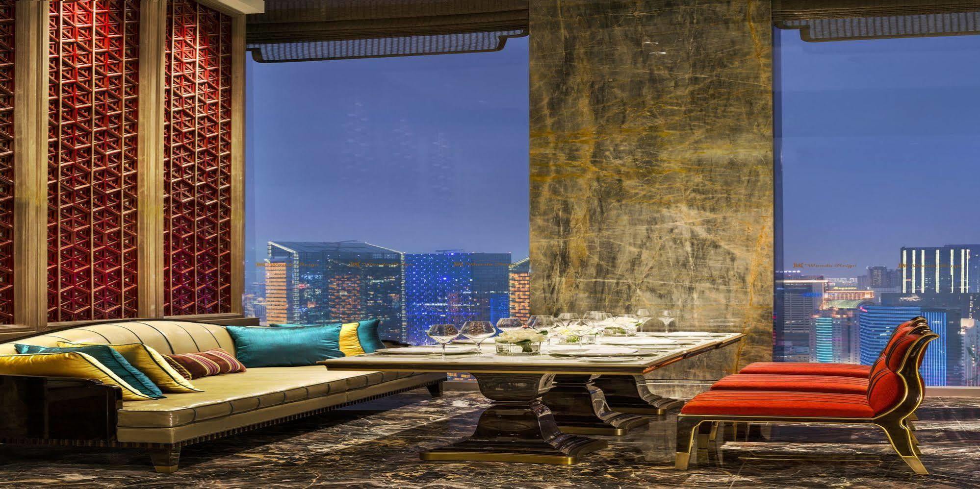 Wanda Reign Chengdu Hotel Екстериор снимка