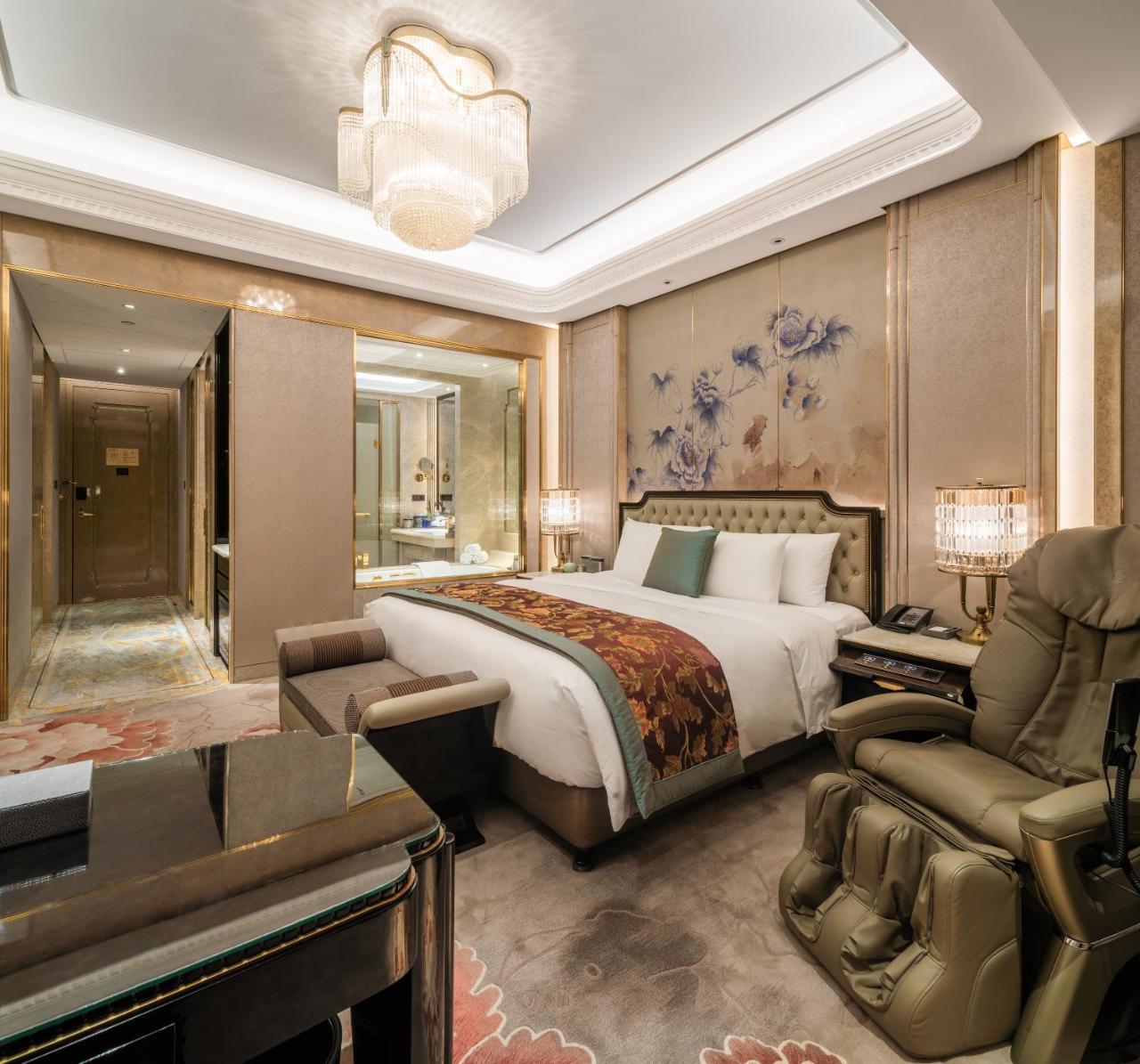 Wanda Reign Chengdu Hotel Екстериор снимка