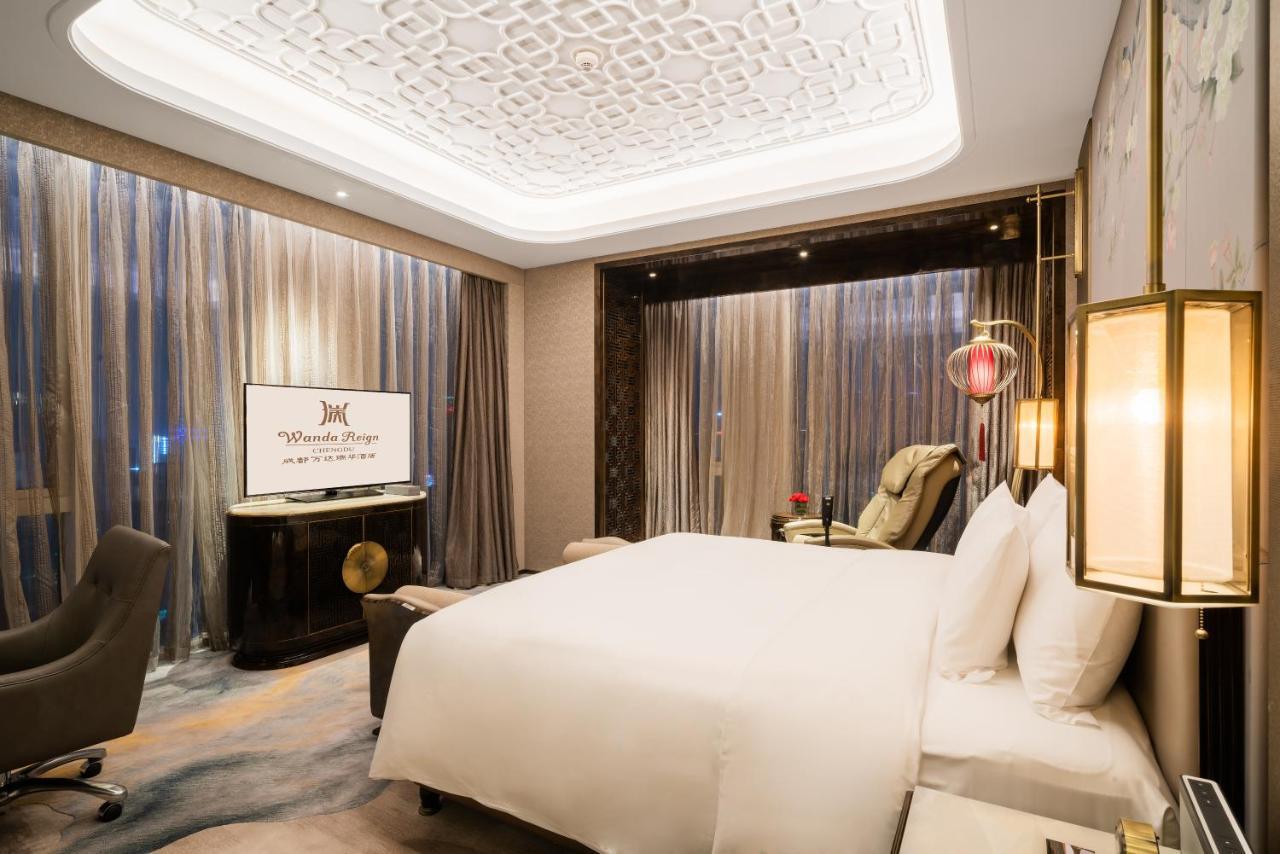 Wanda Reign Chengdu Hotel Екстериор снимка
