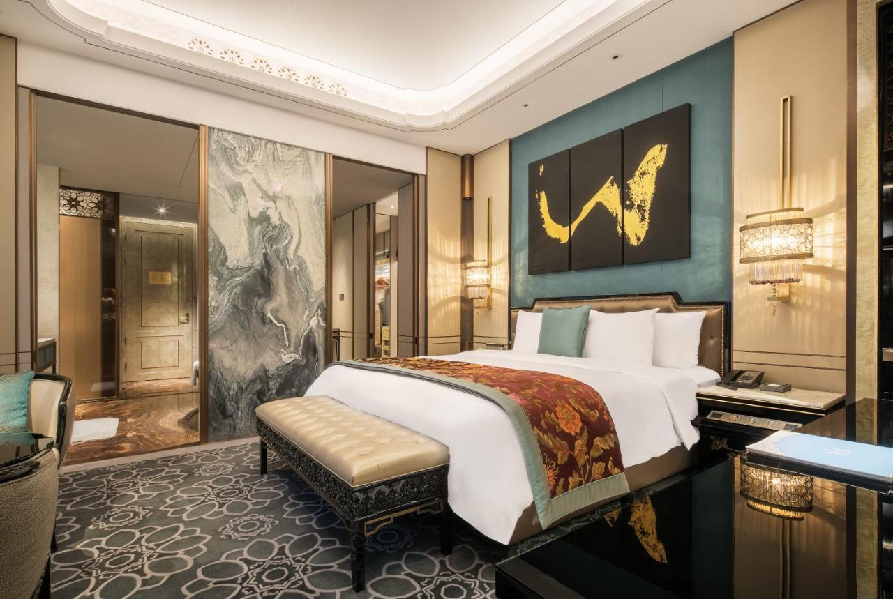 Wanda Reign Chengdu Hotel Екстериор снимка